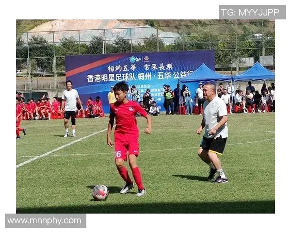 解析！切尔西曼联光速换帅，阿莫林的抱怨，英超的总监和主帅之争